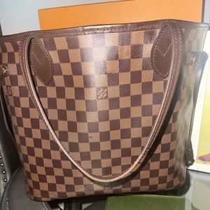 Authentic Never full MM comes with original box and receipt